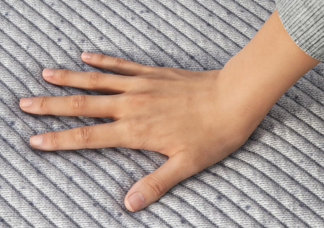 dimensions of king mattress_7
